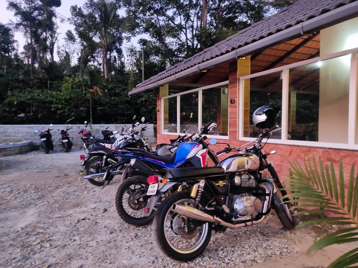 Biker & Touring Pitstop