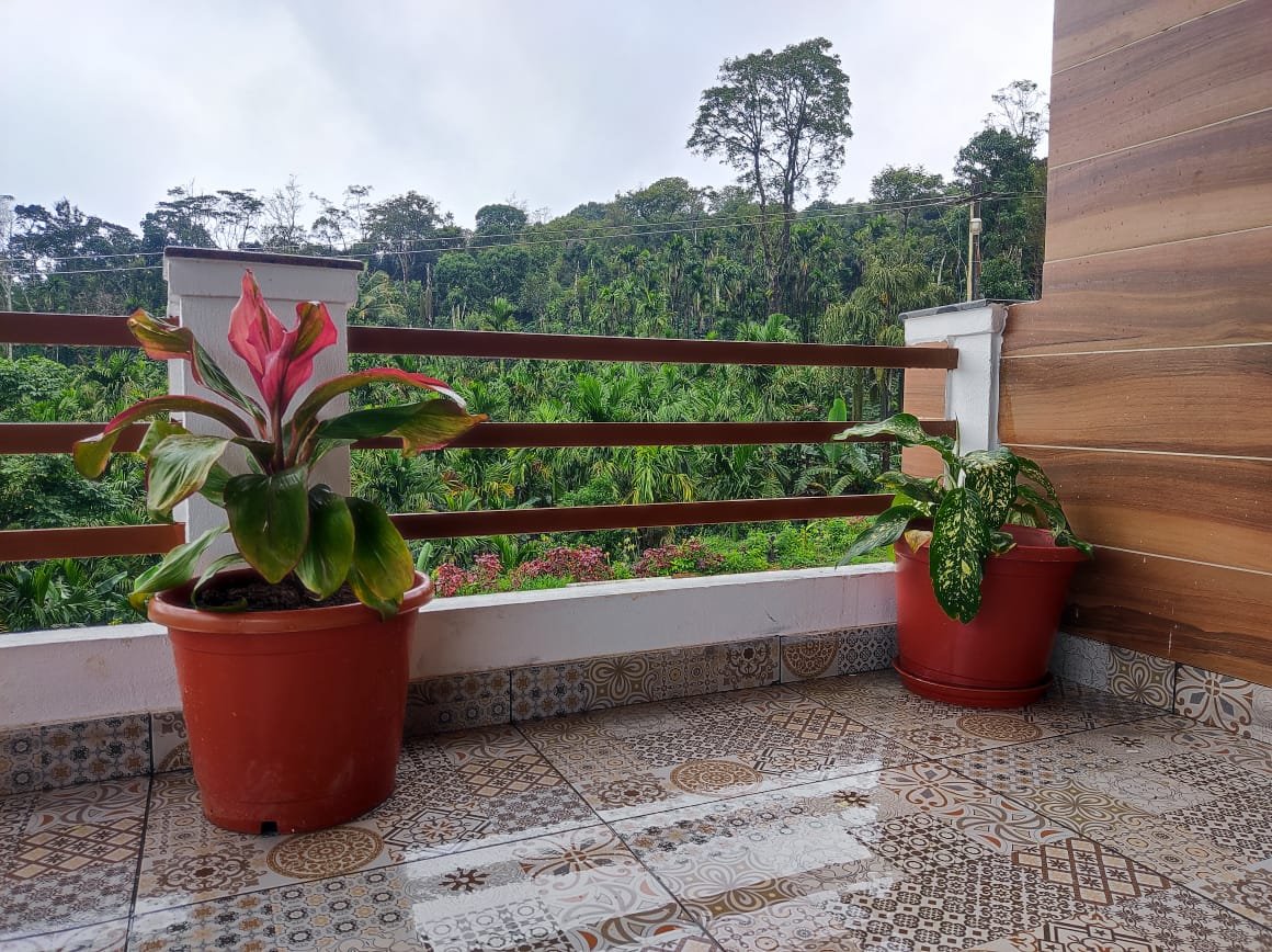 Private Balcony Sit-Out